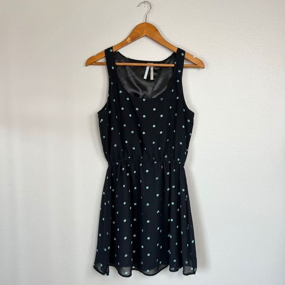 O'Neill Sleeveless Black & Teal Dot Detail Open Back Skater Scoop Neck Dress - Picture 5 of 8
